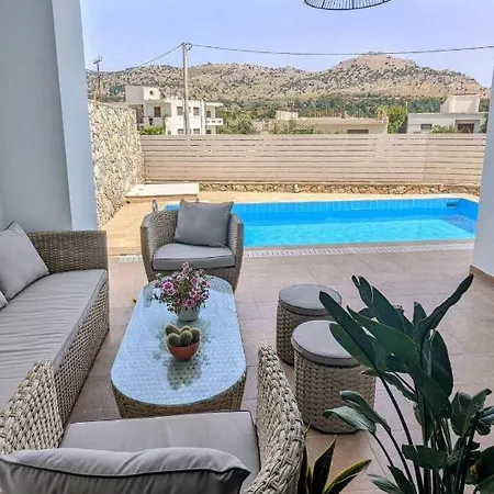 Casa Christiana, Lardos