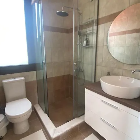 Casa Christiana, Lardos