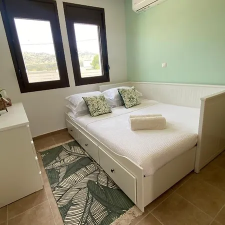 Casa Christiana, Villa Lardos