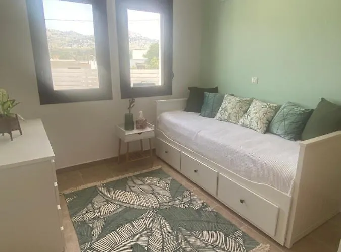 Casa Christiana, * לרדוס