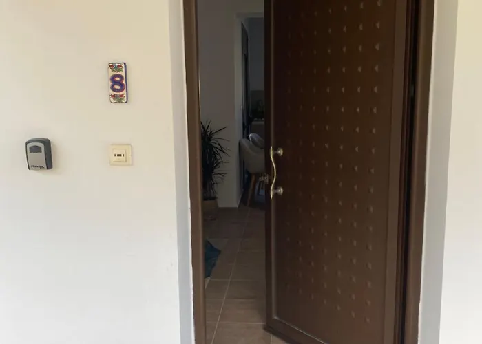 Casa Christiana, * לרדוס