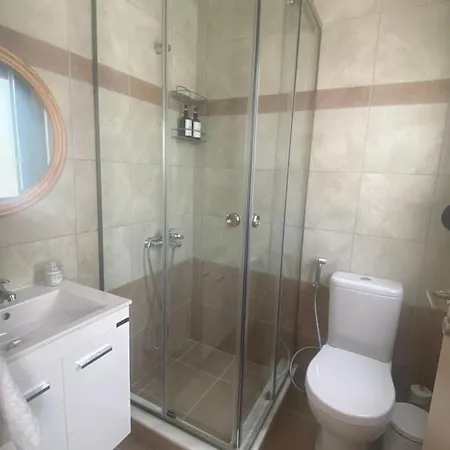 Casa Christiana, Villa Lardos