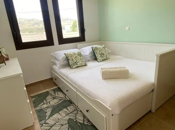 Casa Christiana, Villa Lardos